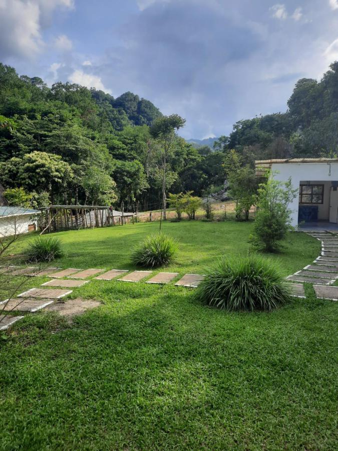 Pachamaya River Hostel Lanquin Luaran gambar