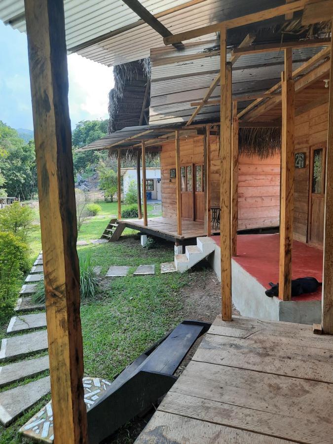 Pachamaya River Hostel Lanquin Luaran gambar
