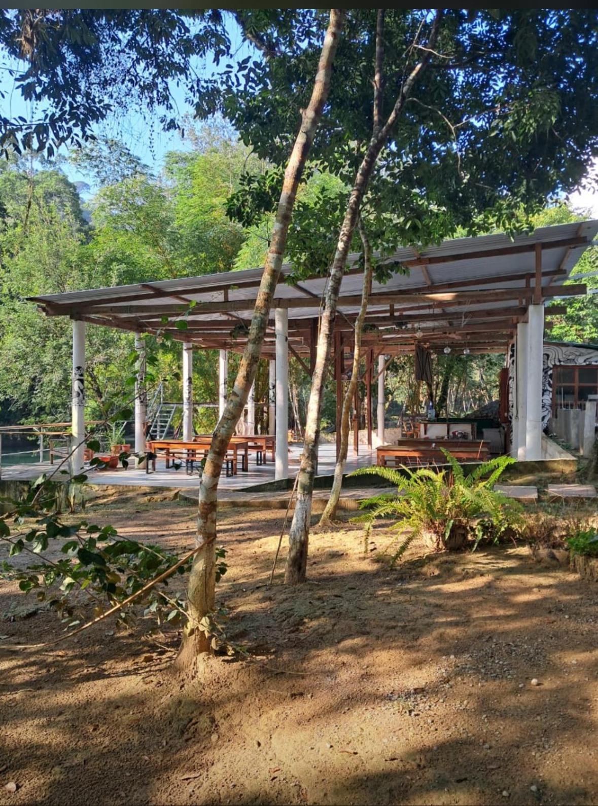 Pachamaya River Hostel Lanquin Luaran gambar